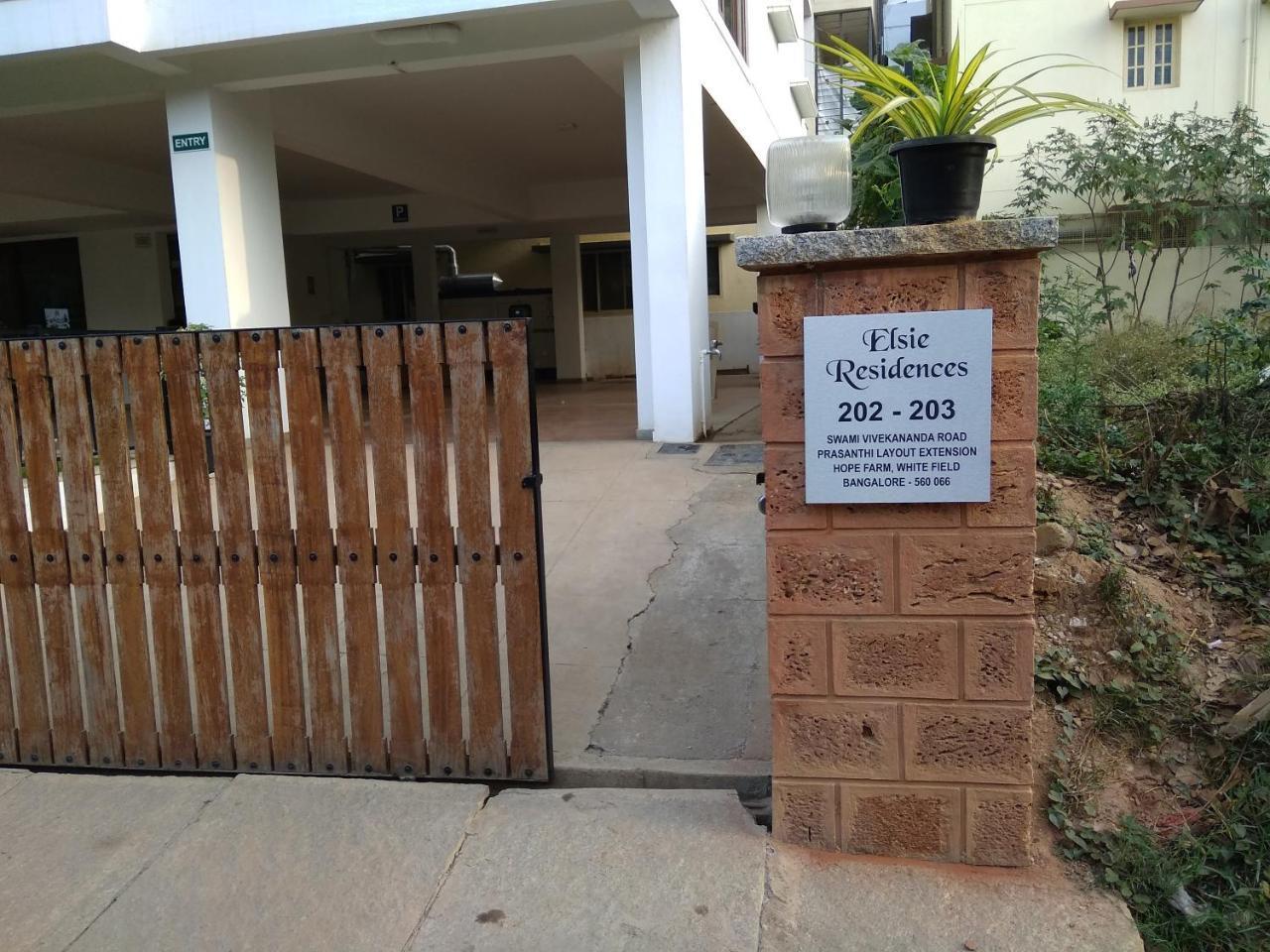Stay@ Bengaluru Kültér fotó